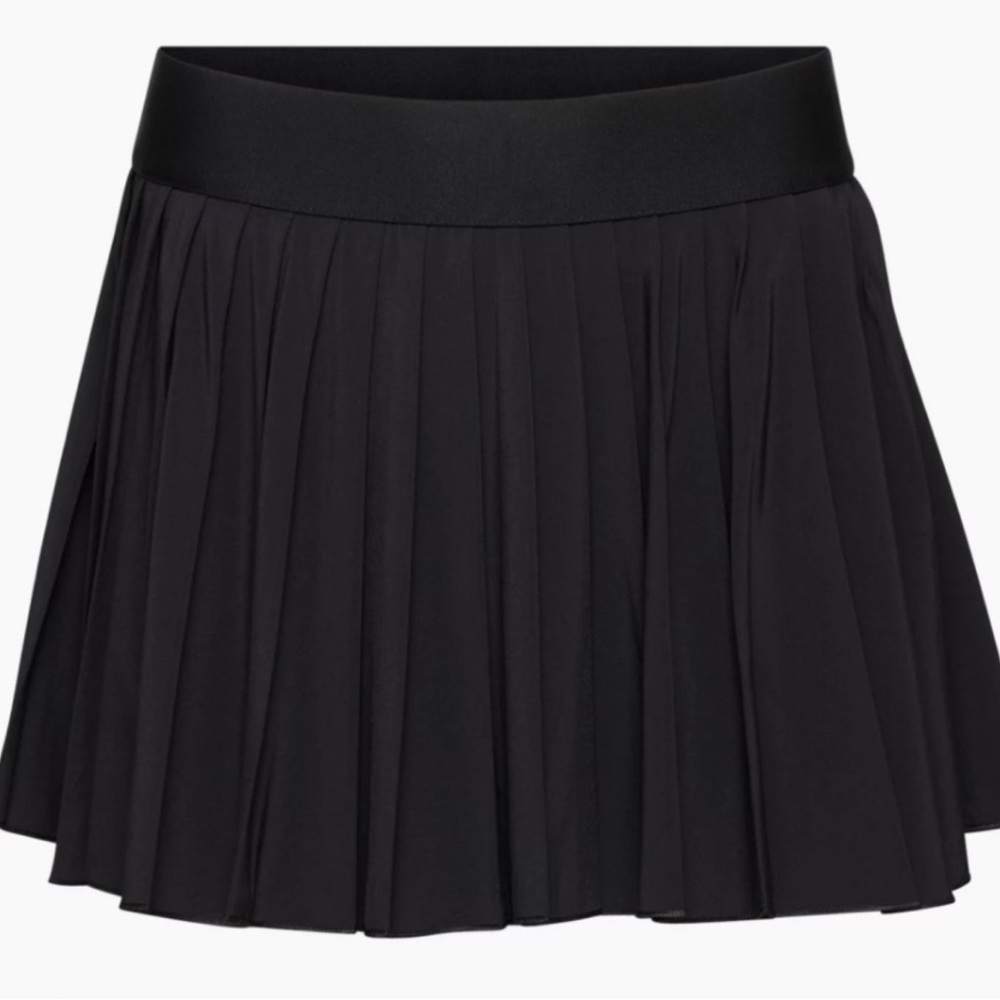 Aritzia TNA Tennis Skirt
